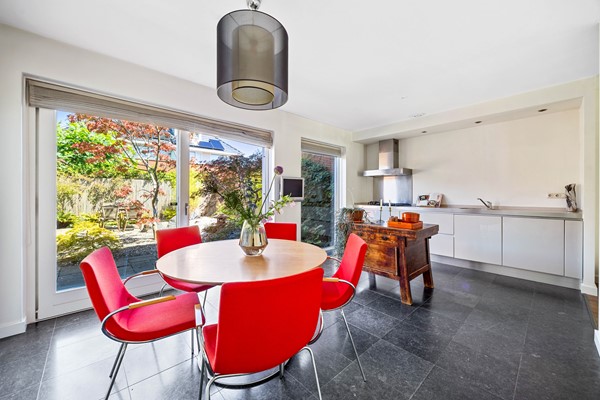 Medium property photo - Beekjufferhof 9, 2492 RD The Hague